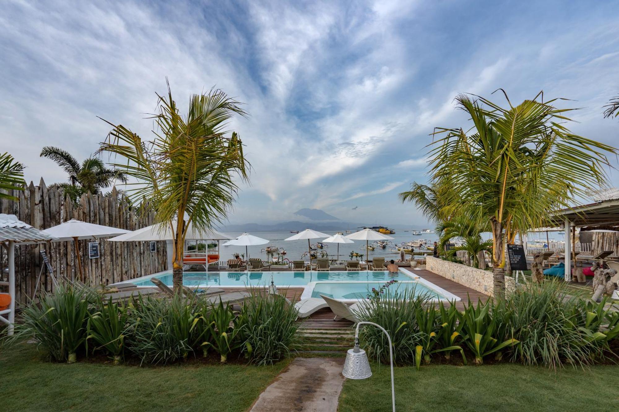 Paus Putih Hotel Lembongan Exterior foto